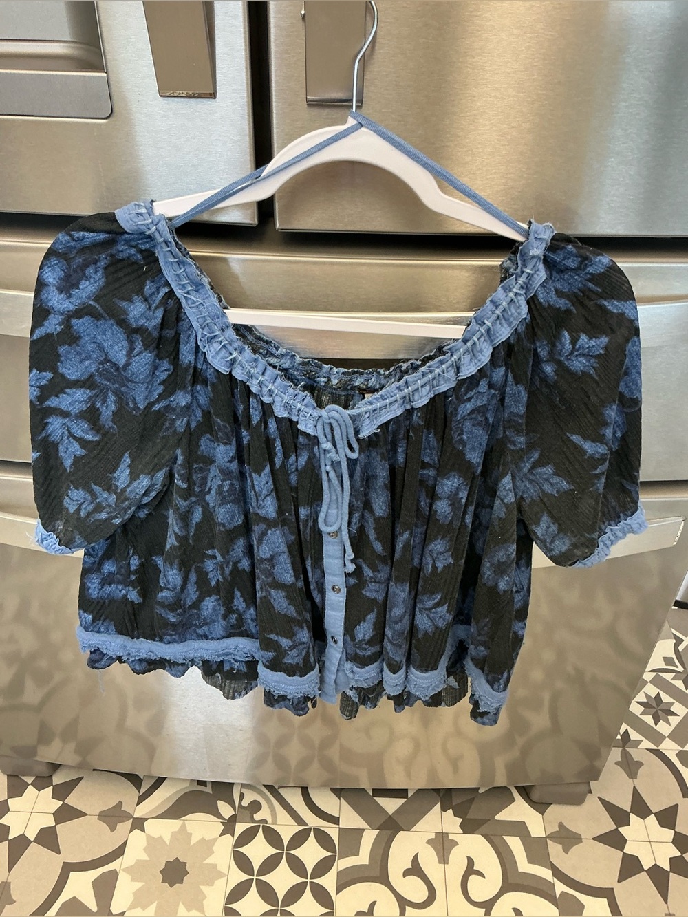 Free People Blue Floral Off-Shoulder Peasant Top Size S